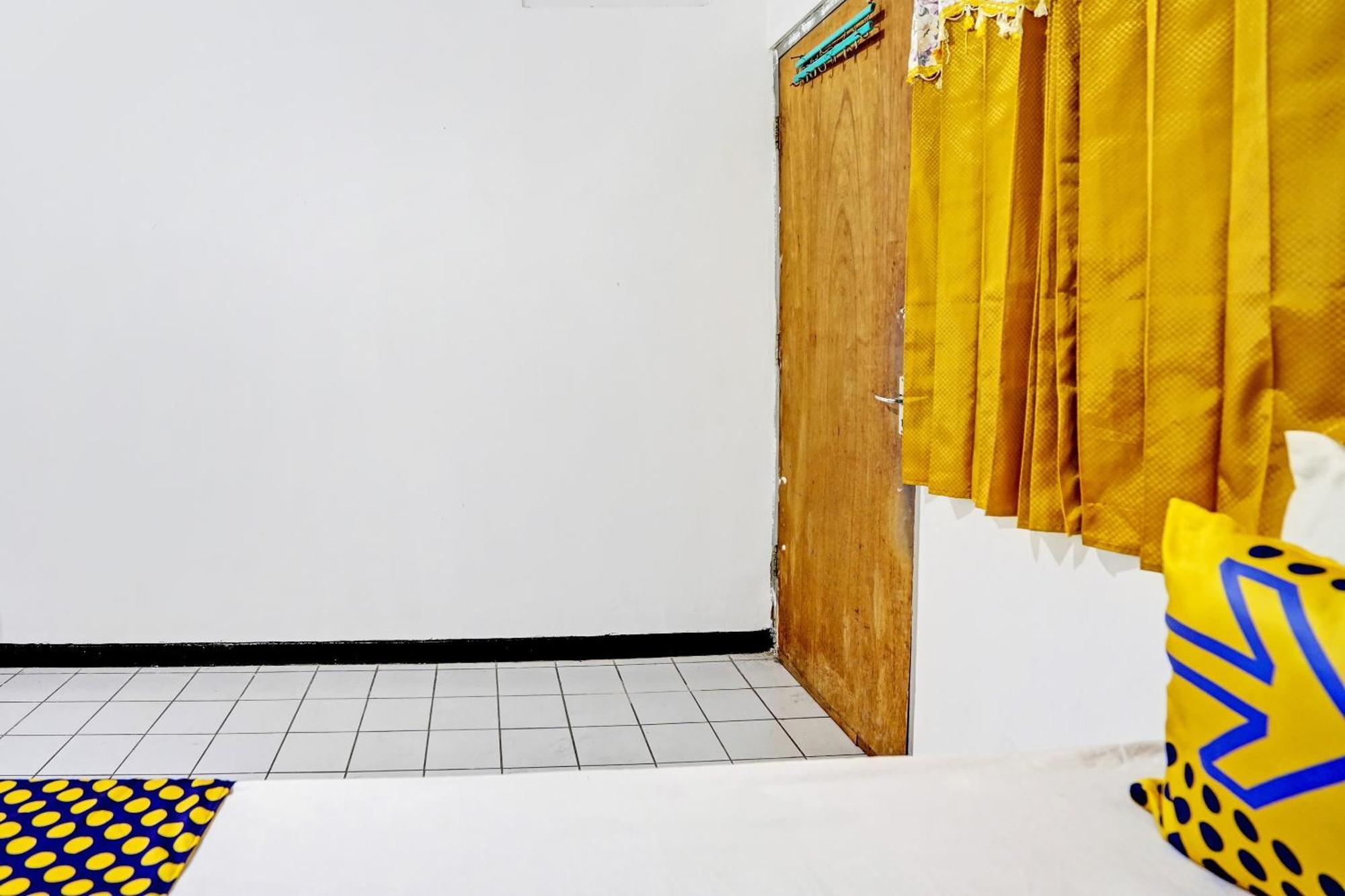 Spot On 92652 Meir E-Homestay 2 Syariah Surabaya Exterior photo