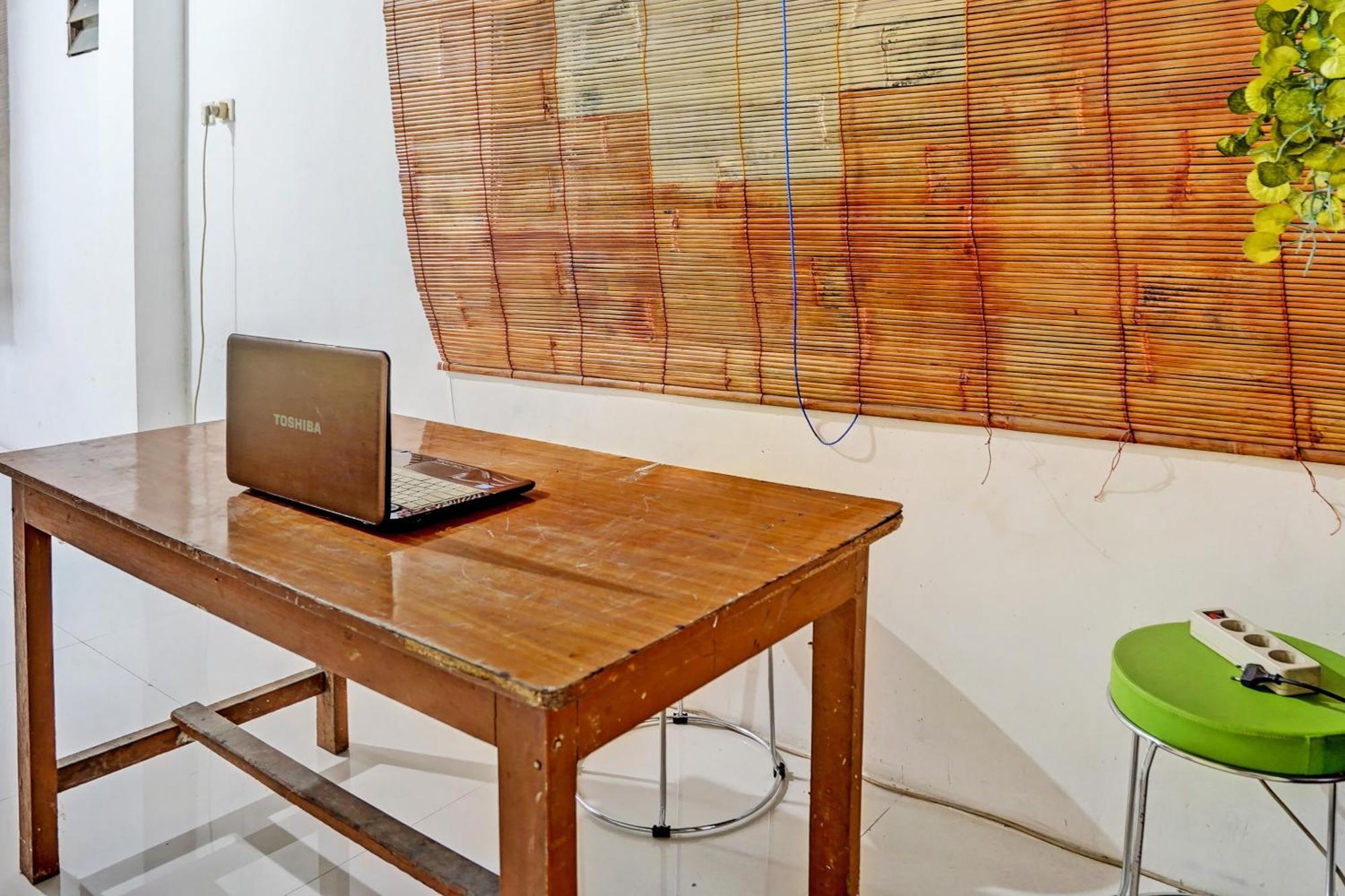 Spot On 92652 Meir E-Homestay 2 Syariah Surabaya Exterior photo