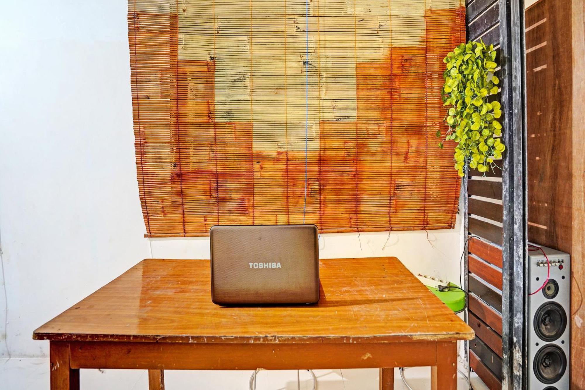Spot On 92652 Meir E-Homestay 2 Syariah Surabaya Exterior photo